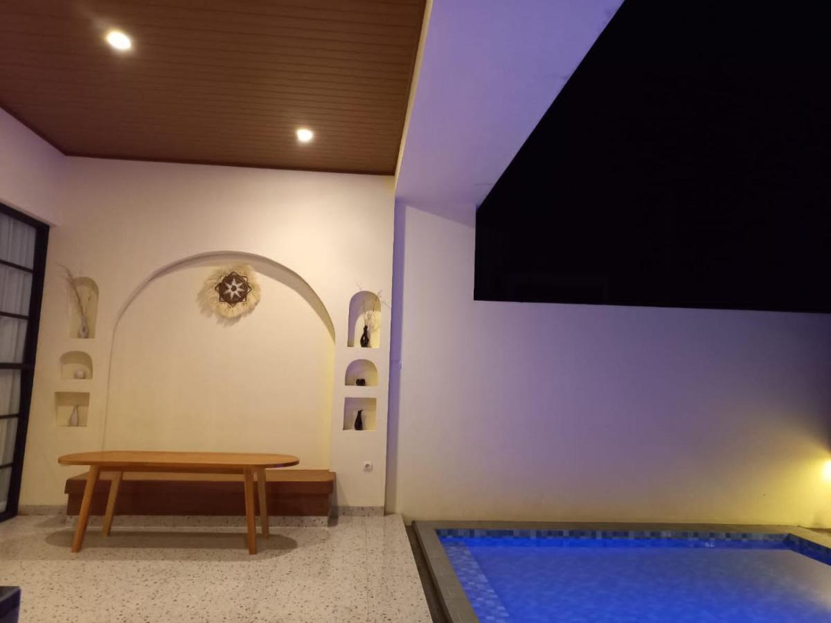 Azalea Room By The Anp Villas Cikundul Pokoj fotografie